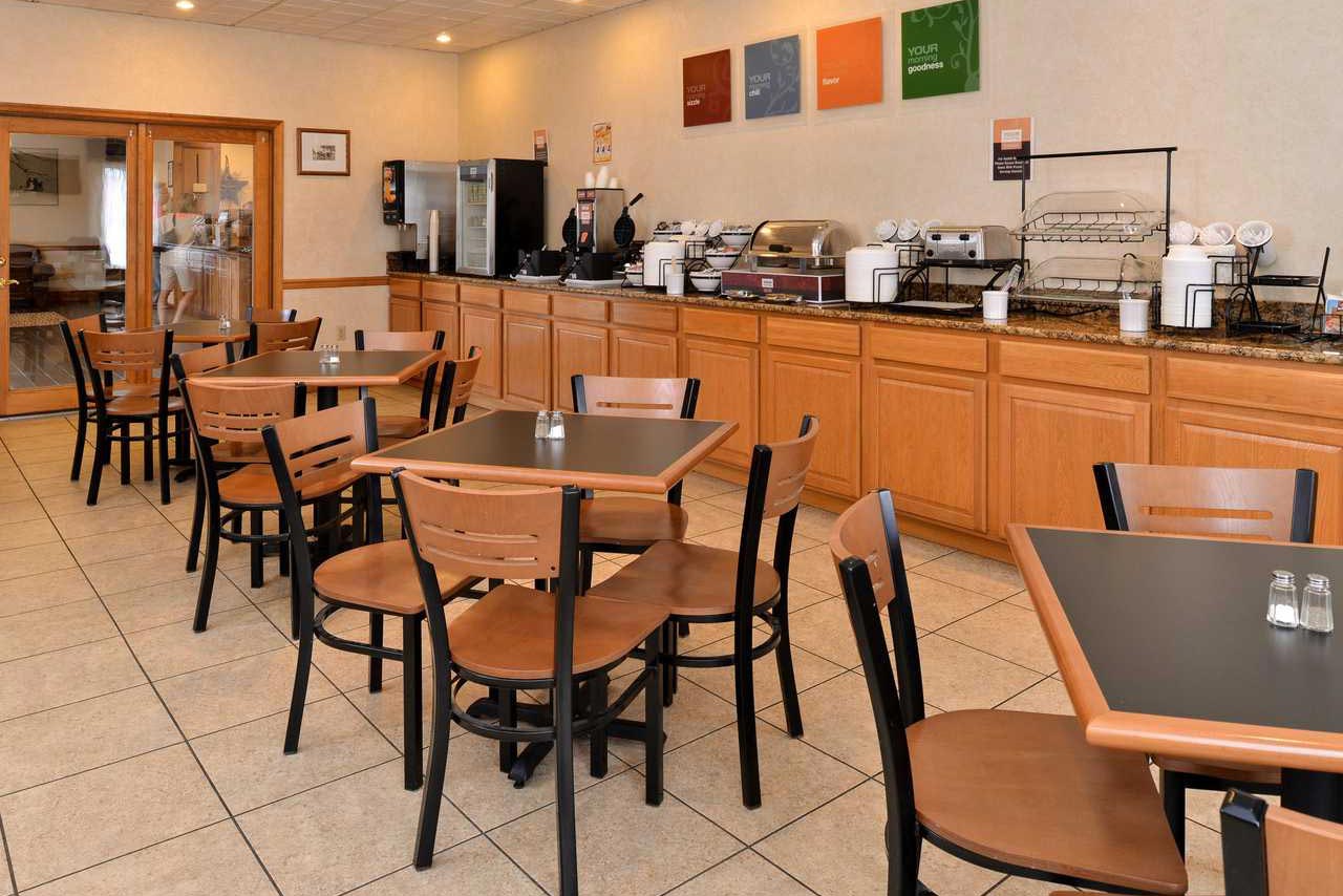 Photo of Comfort Inn Selinsgrove Breakfast Room